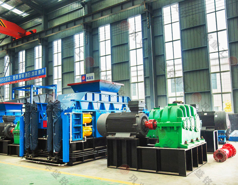 鞏義液壓對輥制砂機多少錢一臺？